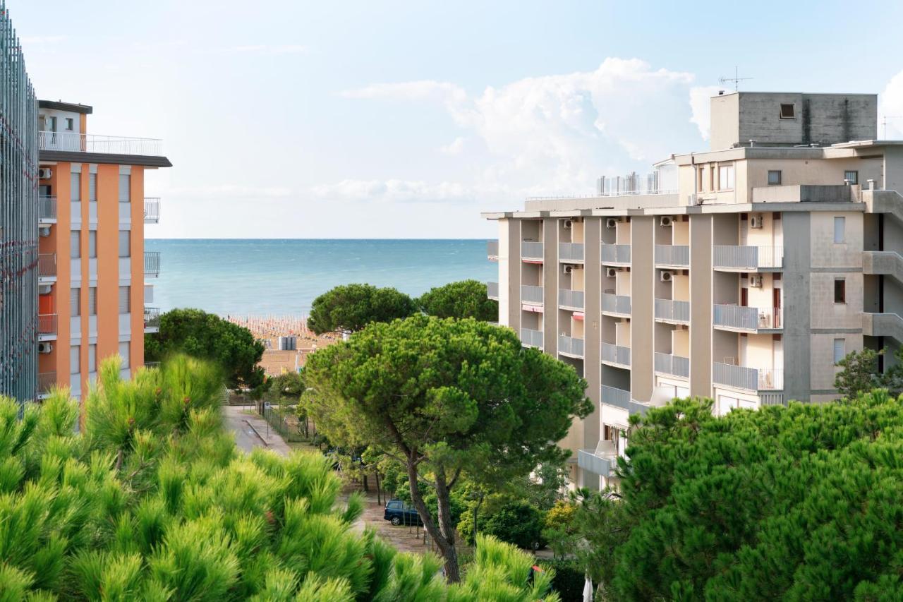 Hotel Golf ***S Бибионе Экстерьер фото