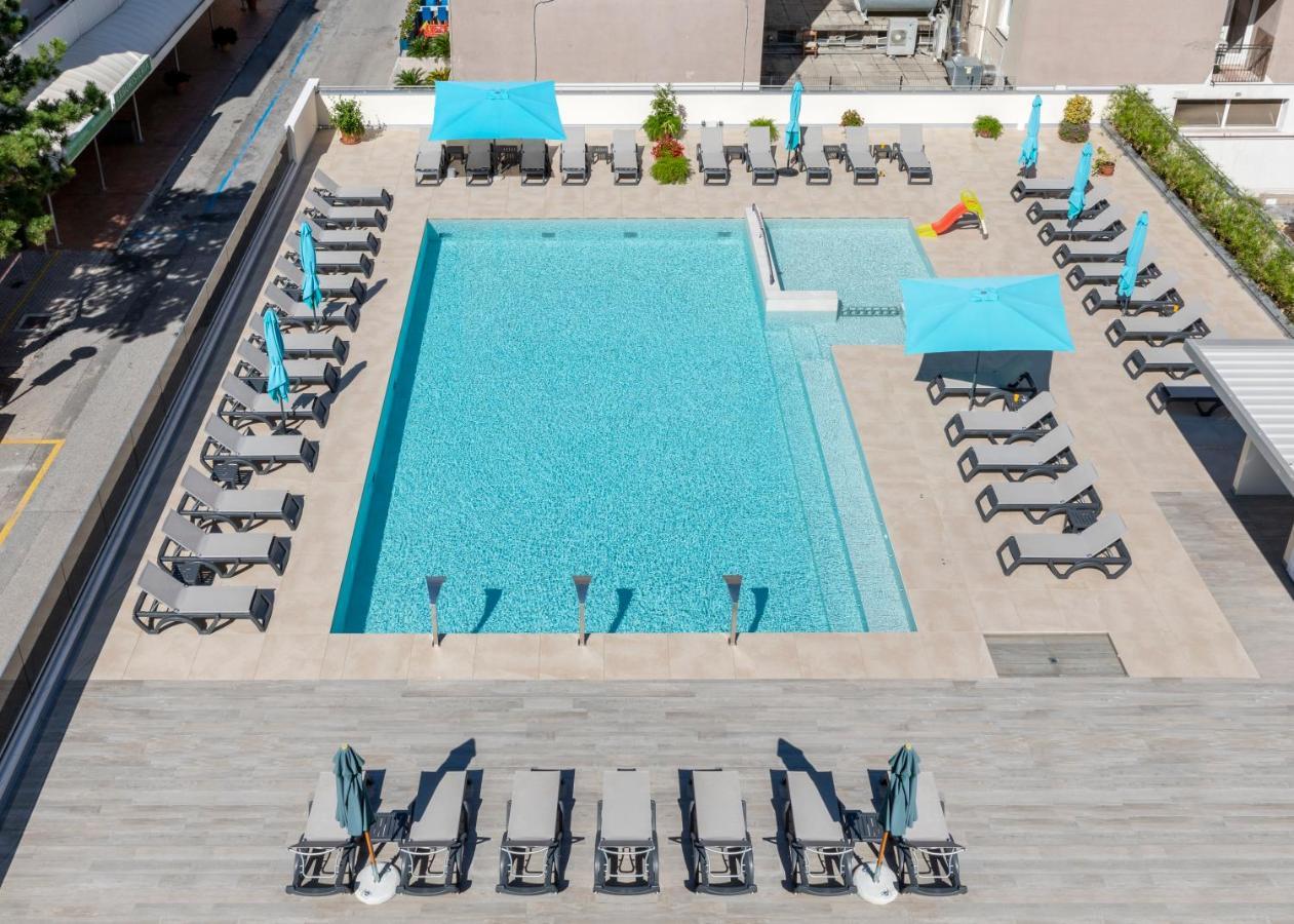 Hotel Golf ***S Бибионе Экстерьер фото