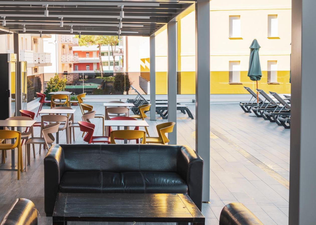 Hotel Golf ***S Бибионе Экстерьер фото
