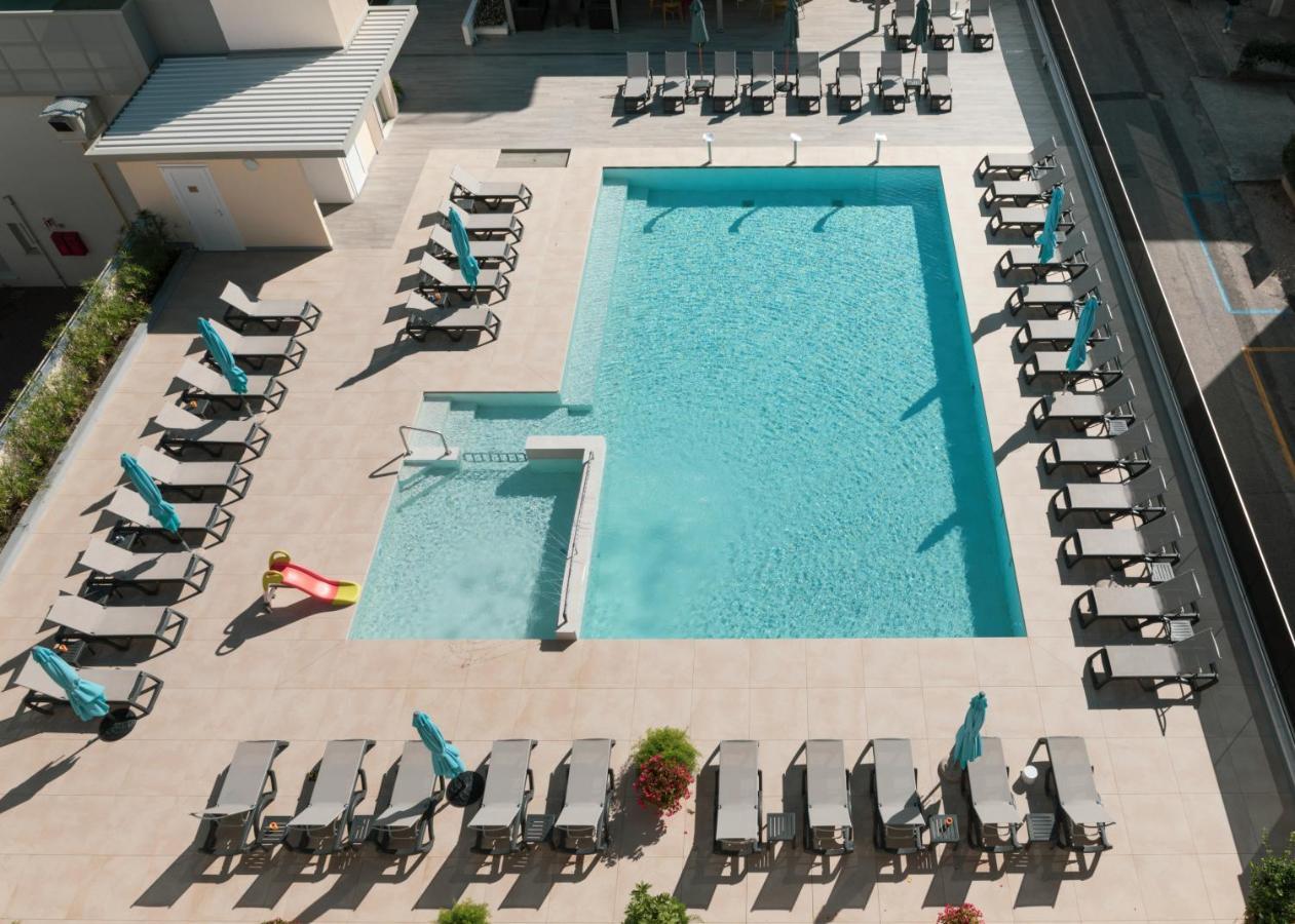 Hotel Golf ***S Бибионе Экстерьер фото